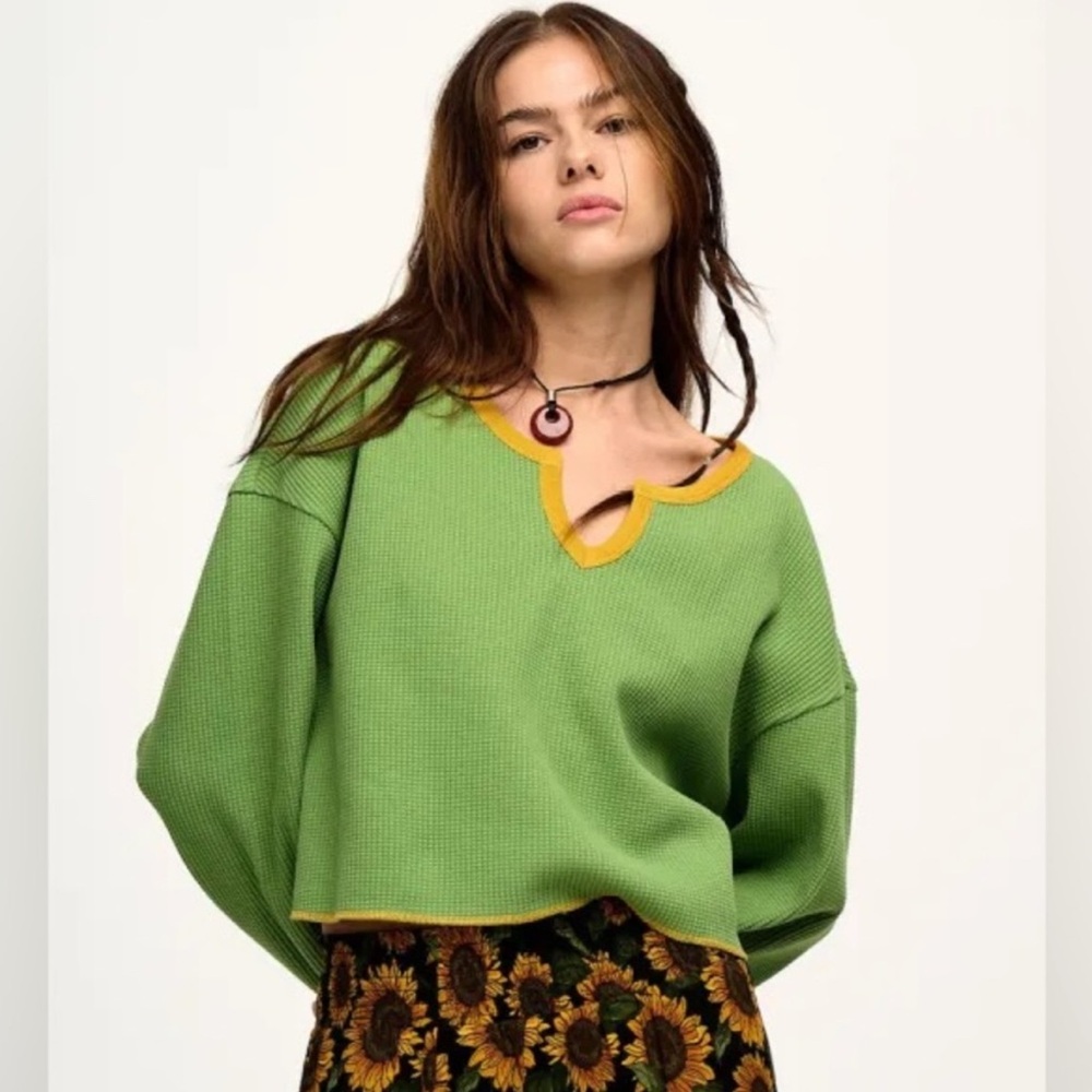 Lucy & Yak Green Long Sleeve Top with Yellow Trim